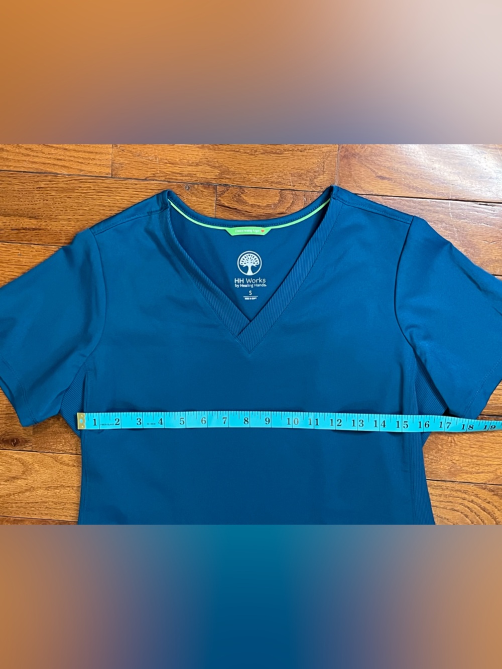 Healing Hands HH Works Teal Blue Scrub Top Women’s S V-Neck Medical Uniform - Picture 3 of 8